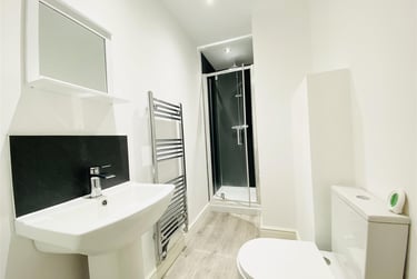 1 bed flat, 147 Carlton Road, St Anns, Nottingham, NG32AL - Image 3